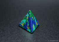 Phoenix lapis lazuli gemstone dice D4