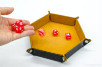 Dice tray hexagonal