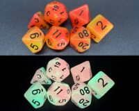 Glow in the dark polyhedral 7pcs dice set