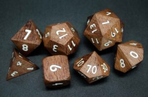 Wood dice 24