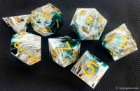 Green And White Sharp-edged Resin Dice