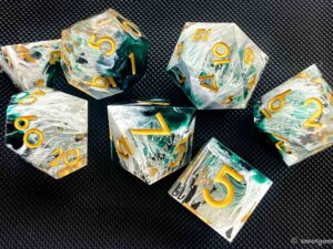 Green And White Sharp-edged Resin Dice