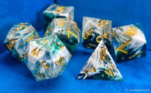 Green And White Sharp-edged Resin Dice