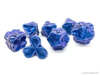 Trefoil dice set